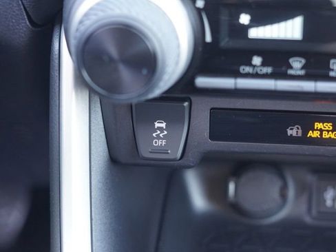 Certified 2025 Toyota RAV4 LE FWD image 28