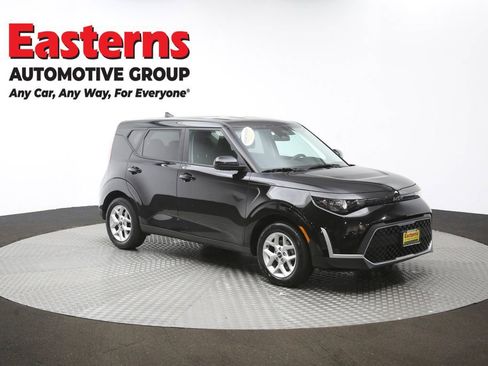 Used 2025 Kia Soul LX w/ LX Technology Package image 48
