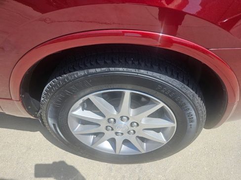 Used 2016 Buick Enclave Leather AWD/4WD image 9