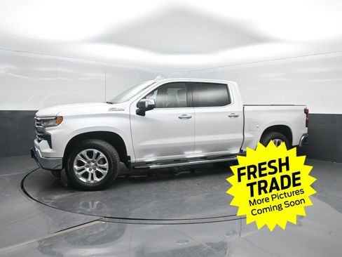 Used 2022 Chevrolet Silverado 1500 LTZ w/ LTZ Premium Package image 47