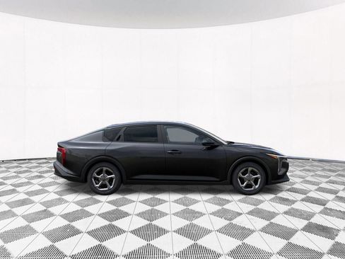 New 2026 Kia K4 FWD image 9