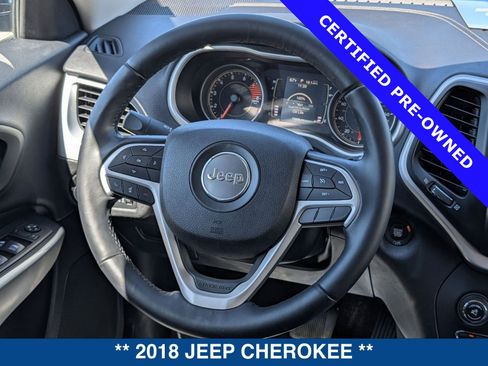 Used 2018 Jeep Cherokee Latitude Plus image 15