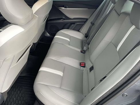 Used 2026 Toyota Camry SE FWD image 10