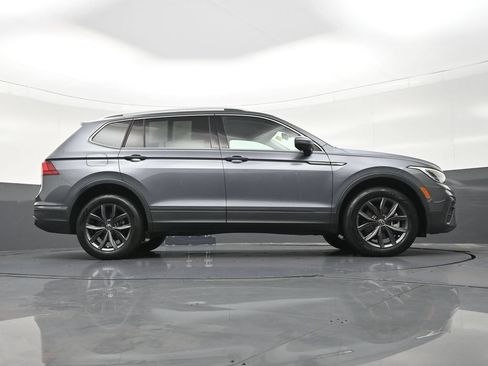 Used 2023 Volkswagen Tiguan SE FWD image 31