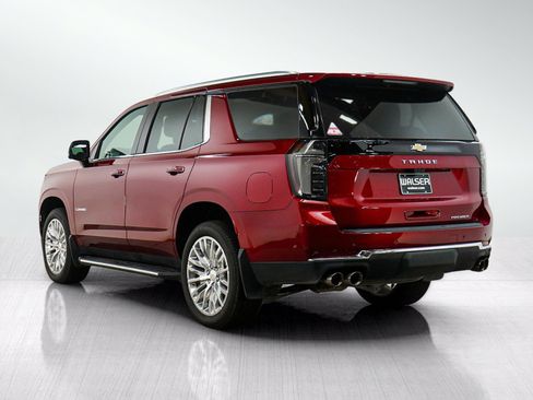 Used 2025 Chevrolet Tahoe Premier AWD/4WD image 3