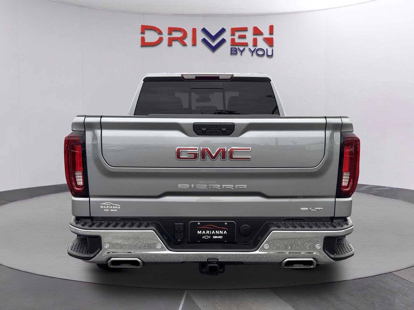 Used 2025 GMC Sierra 1500 SLT w/ SLT Premium Plus Package AWD/4WD image 5