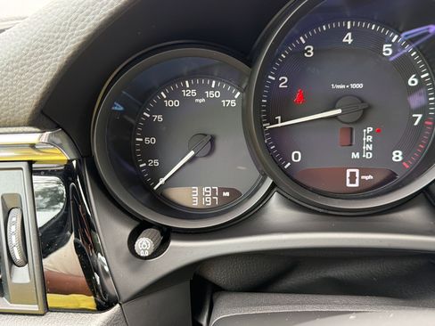Certified 2026 Porsche Macan AWD/4WD image 20