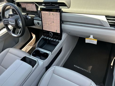 New 2026 GMC Terrain Denali AWD/4WD image 29