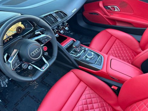 Certified 2021 Audi R8 V10 performance image 11