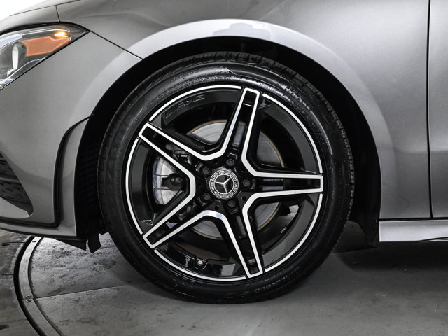 Used 2023 Mercedes-Benz CLA 250 4MATIC image 25