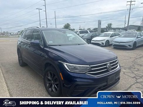 Used 2023 Volkswagen Tiguan SE w/ Panoramic Sunroof Package AWD/4WD image 1