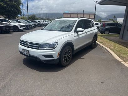 Used 2021 Volkswagen Tiguan SE w/ Panoramic Sunroof Package