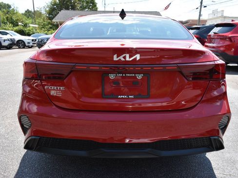Used 2023 Kia Forte LXS FWD image 6