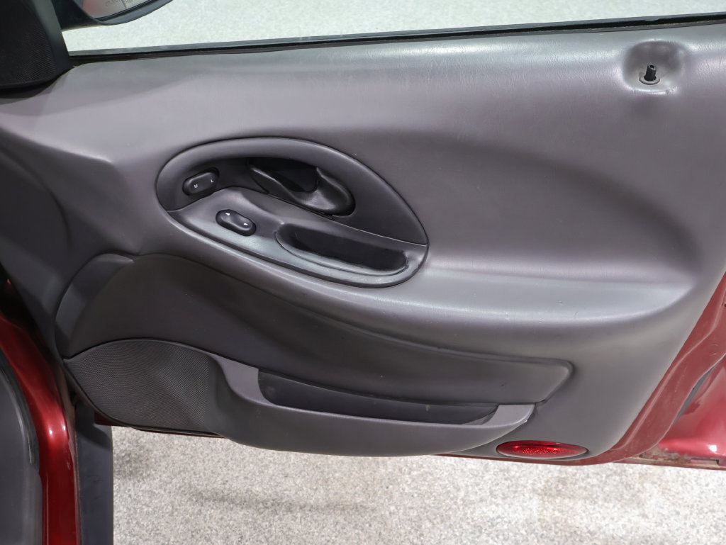 Used 1999 Ford Taurus SE FWD image 21