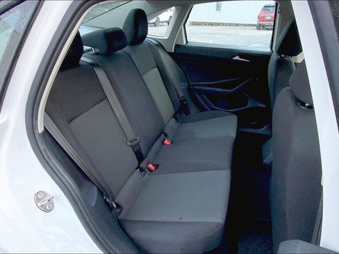 Used 2019 Volkswagen Jetta S image 18