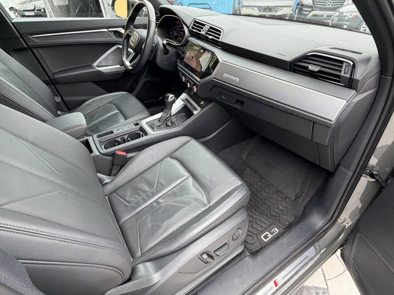 Used 2023 Audi Q3 2.0T Premium Plus w/ Premium Plus Package AWD/4WD image 20