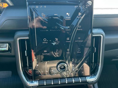 New 2026 GMC Yukon XL Denali w/ Sun & Power Step Package image 29