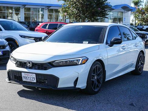 Used 2025 Honda Civic Sport image 3