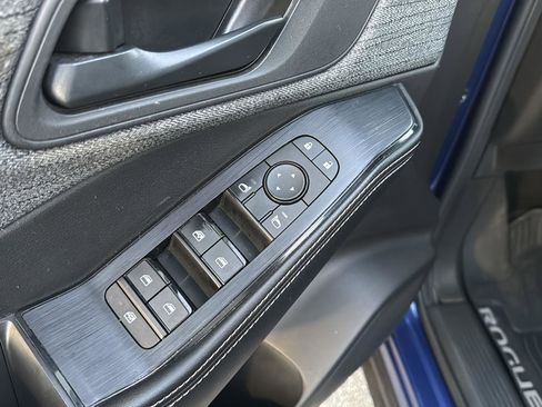 Used 2021 Nissan Rogue S image 26