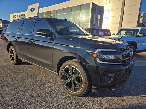 Used 2024 Ford Expedition Max Limited image 1