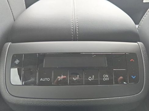 New 2026 Nissan Pathfinder SL image 26