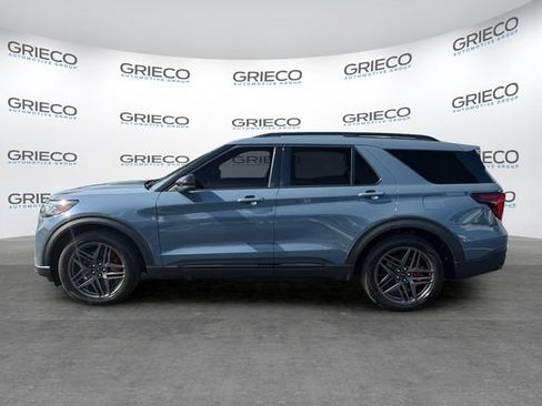 Used 2025 Ford Explorer ST w/ Sun And Sound Package RWD image 4