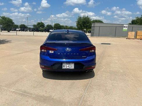 Used 2020 Hyundai Elantra Sport w/ Premium Package 02 FWD image 4
