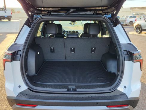 New 2026 Chevrolet Equinox LT image 12