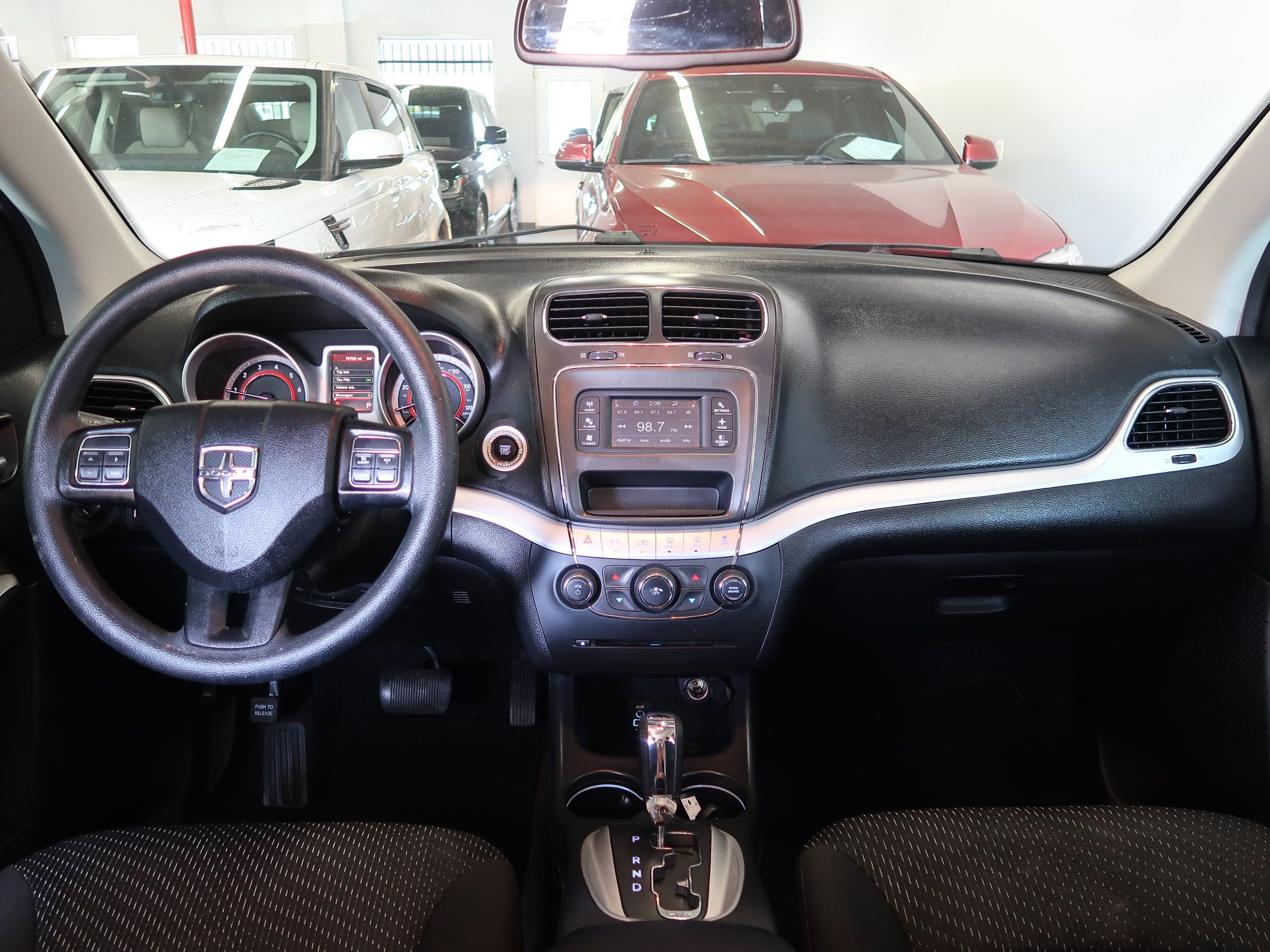 Used 2019 Dodge Journey SE FWD image 11