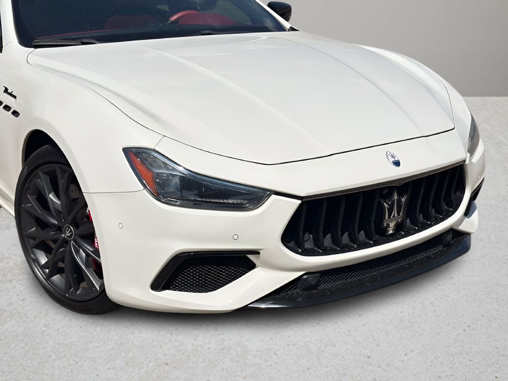 Used 2022 Maserati Ghibli Modena Q4 AWD/4WD image 27