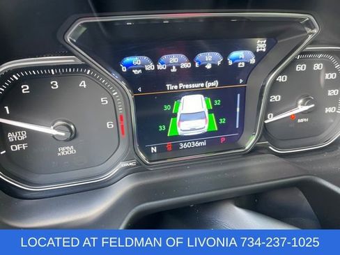 Used 2021 GMC Yukon SLT w/ SLT Luxury Plus Package image 9