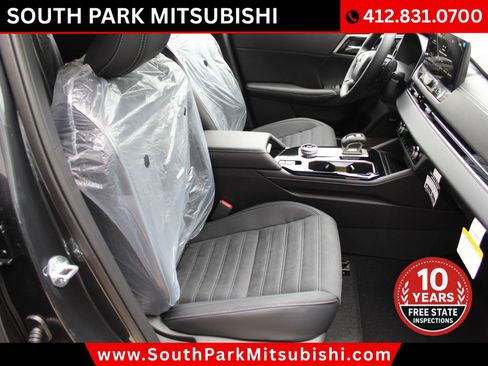 New 2026 Mitsubishi Outlander LE AWD/4WD image 14