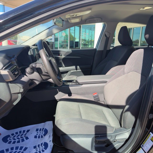 Used 2025 Toyota Camry LE FWD image 11