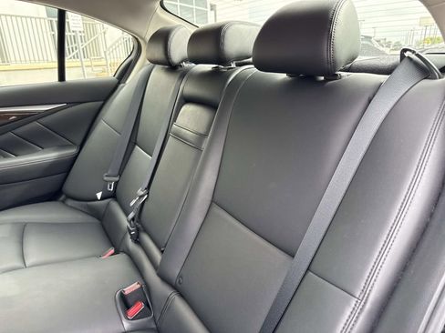 Used 2019 INFINITI Q50 Luxe w/ Essential Package (3.0T Luxe) image 12