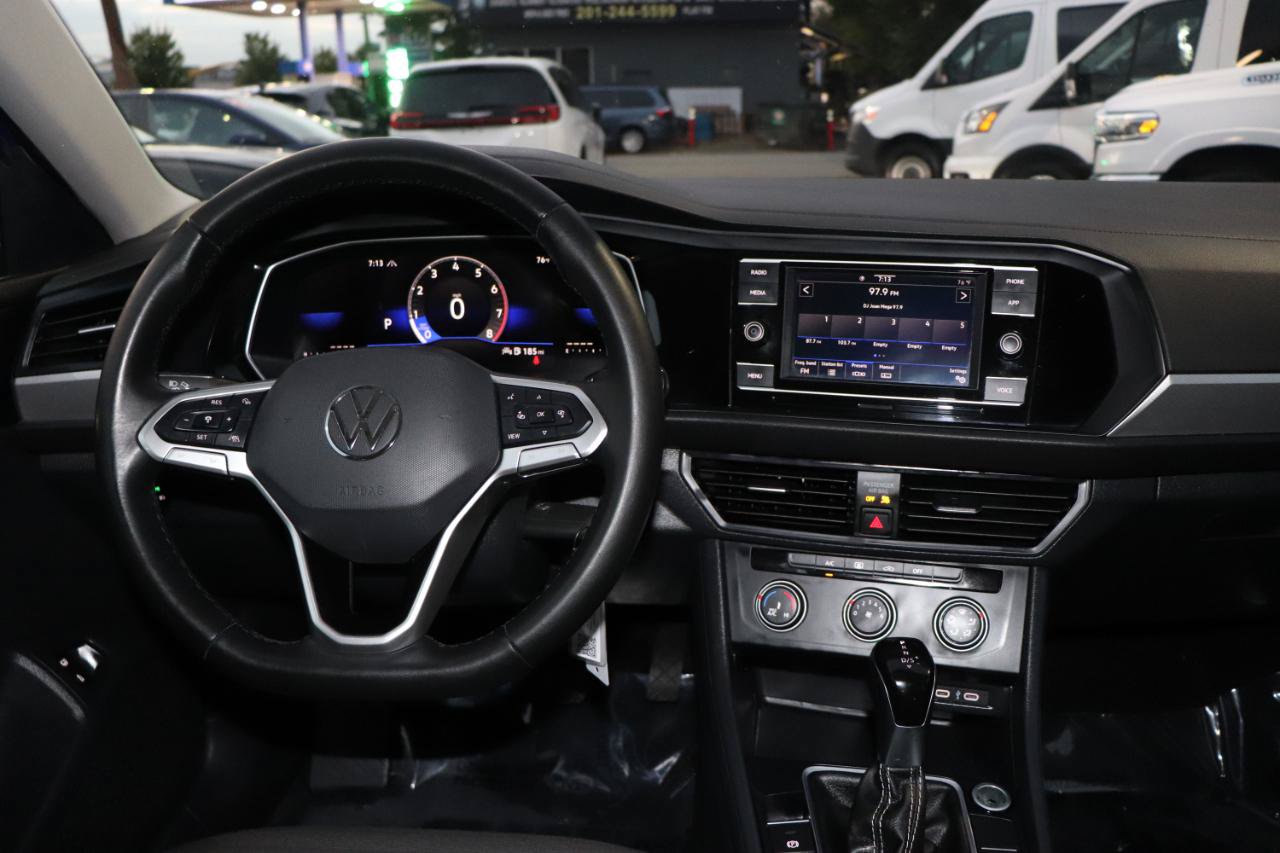 Used 2024 Volkswagen Jetta S FWD image 17