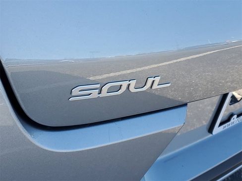 Used 2024 Kia Soul LX w/ Option Group 015 image 27