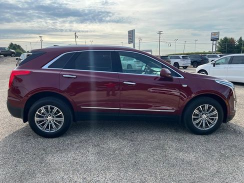 Used 2017 Cadillac XT5 Luxury w/ Driver Awareness Package FWD image 4