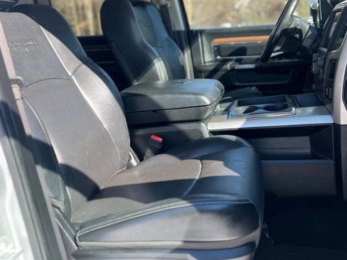 Used 2015 RAM 2500 Laramie w/ Convenience Group image 18