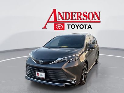 Certified 2025 Toyota Sienna Platinum