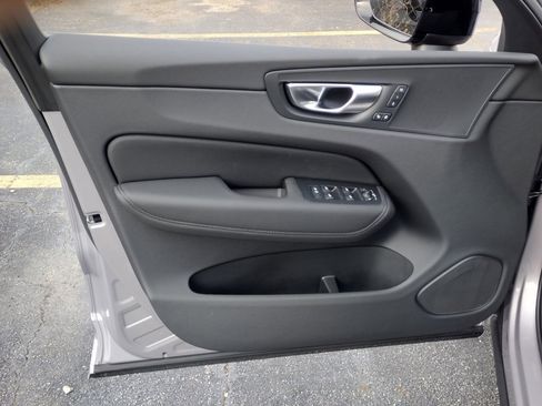 New 2026 Volvo XC60 B5 Plus w/ Protection Package Premier image 9