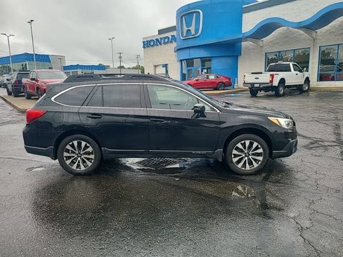 Used 2017 Subaru Outback 2.5i Limited AWD/4WD image 6
