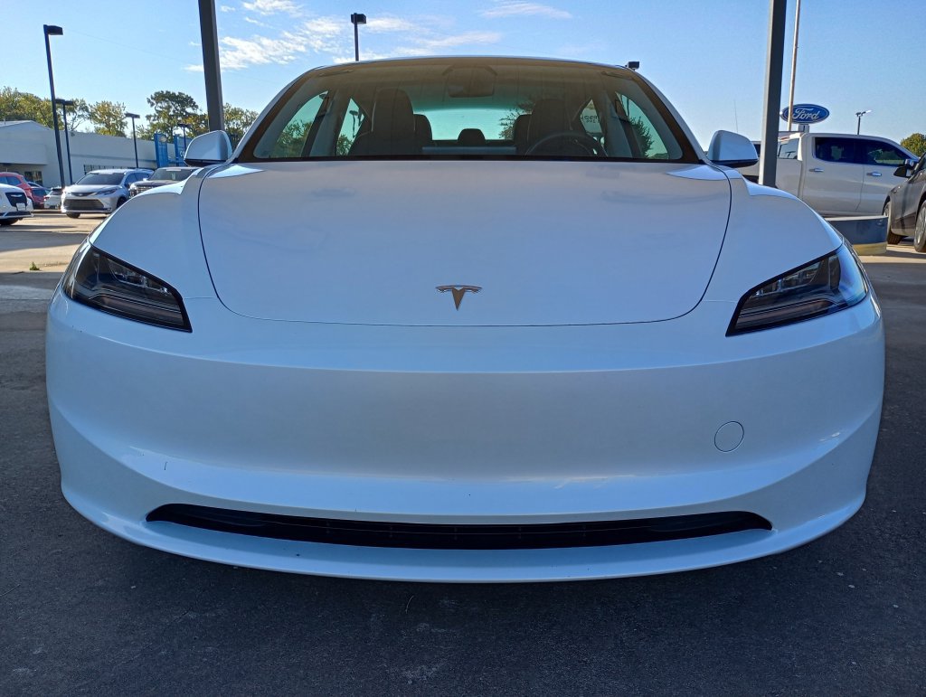 Used 2025 Tesla Model 3 Long Range RWD image 9