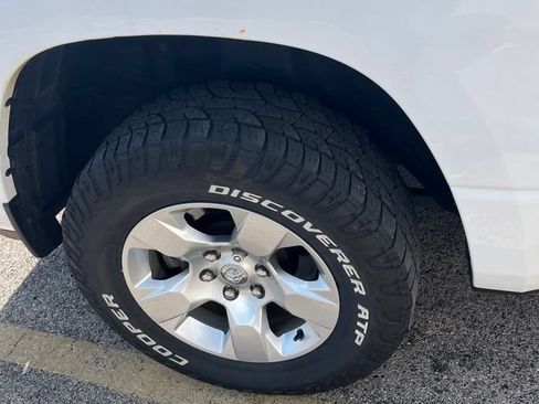 Used 2019 RAM 1500 Big Horn AWD/4WD image 17