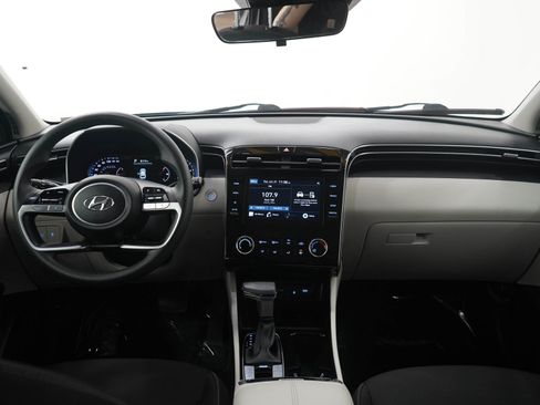 Used 2023 Hyundai Tucson SEL AWD/4WD image 16