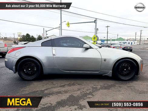 Used 2004 Nissan 350Z Touring w/ Aerodynamics Pkg image 13