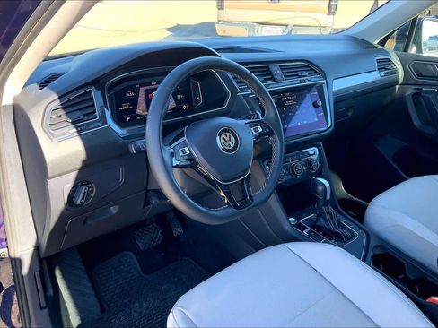 Used 2021 Volkswagen Tiguan SEL w/ 3-Row Tiguan MDO Package image 17