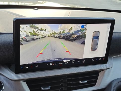 Certified 2025 Ford Explorer Active RWD image 29