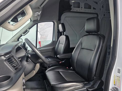 Used 2023 Ford Transit 250 148 High Roof Extended image 10