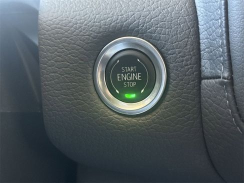 Certified 2024 GMC Yukon XL Denali w/ Max Trailering Package image 17