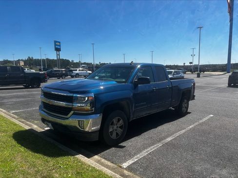 Used 2017 Chevrolet Silverado 1500 LT w/ All Star Edition AWD/4WD image 5